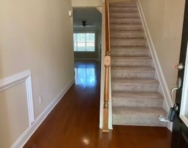 2511 Gadsen Walk - Photo Thumbnail 1