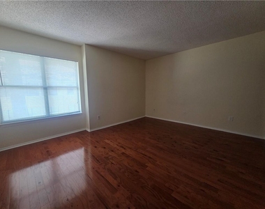 1204 Old Hammond Chase - Photo Thumbnail 3