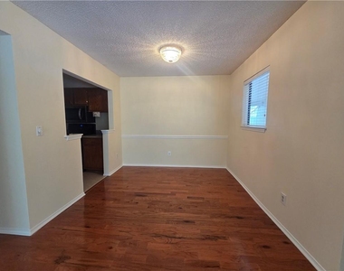 1204 Old Hammond Chase - Photo Thumbnail 8