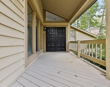 1000 Muirfield Drive - Photo Thumbnail 2