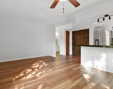 1000 Muirfield Drive - Photo Thumbnail 24