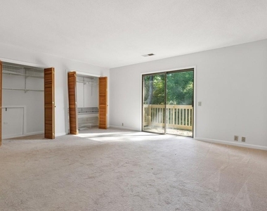 1000 Muirfield Drive - Photo Thumbnail 15