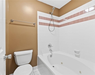 2266 Oak Glenn Circle - Photo Thumbnail 25