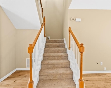 2266 Oak Glenn Circle - Photo Thumbnail 19