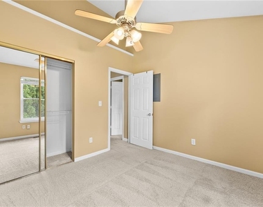 2266 Oak Glenn Circle - Photo Thumbnail 30