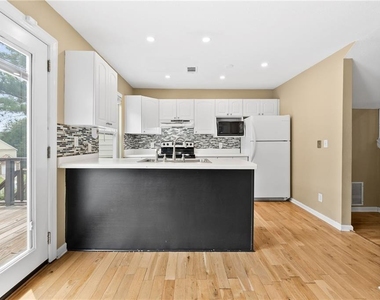 2266 Oak Glenn Circle - Photo Thumbnail 13