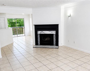 1271 Vintage Pointe Dr - Photo Thumbnail 5