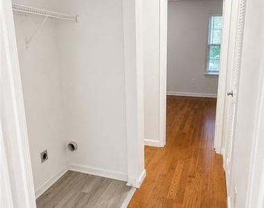 1271 Vintage Pointe Dr - Photo Thumbnail 11