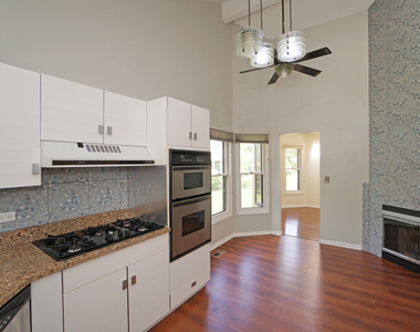 229 Willow Parkway - Photo Thumbnail 8