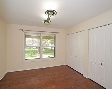 229 Willow Parkway - Photo Thumbnail 15