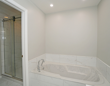 229 Willow Parkway - Photo Thumbnail 13