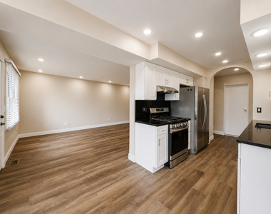 311 Milton Court - Photo Thumbnail 3