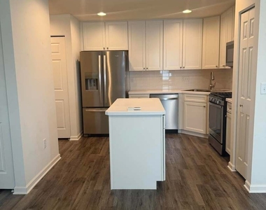 628 Florence Street - Photo Thumbnail 4