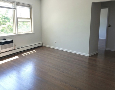 8537 Niles Center Road - Photo Thumbnail 5