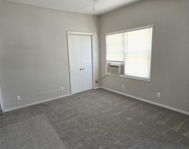 208 S Main Street - Photo Thumbnail 2