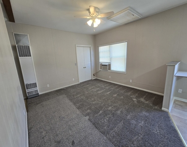 208 S Main Street - Photo Thumbnail 3