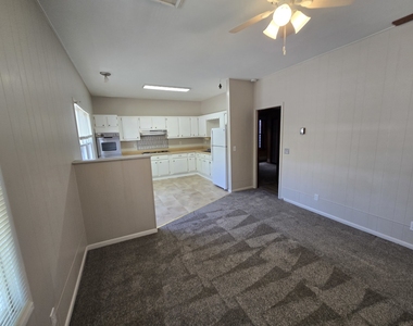 208 S Main Street - Photo Thumbnail 4