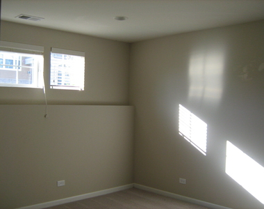 3175 Coral Lane - Photo Thumbnail 11
