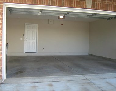 3175 Coral Lane - Photo Thumbnail 13