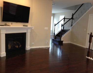 3175 Coral Lane - Photo Thumbnail 2
