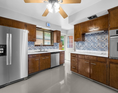415 E Atwater Avenue - Photo Thumbnail 14
