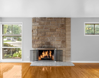 415 E Atwater Avenue - Photo Thumbnail 7