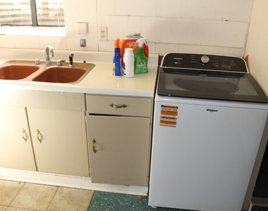 415 E Atwater Avenue - Photo Thumbnail 39