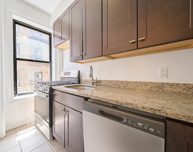 West 204th Street - Photo Thumbnail 5