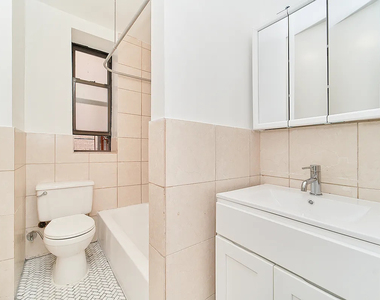 West 204th Street - Photo Thumbnail 3