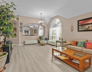 30015 Marion Meadow Lane - Photo Thumbnail 4