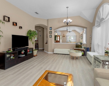30015 Marion Meadow Lane - Photo Thumbnail 5