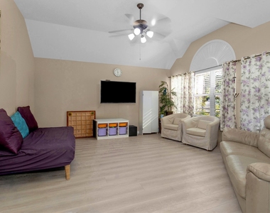 30015 Marion Meadow Lane - Photo Thumbnail 12