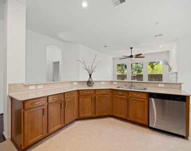 25030 Emporia Point Court - Photo Thumbnail 12