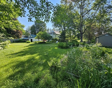 44 Pearl - Photo Thumbnail 11