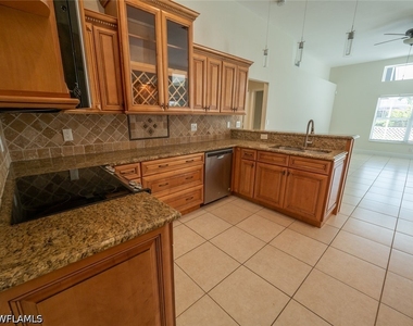 11394 Waterford Village Drive - Photo Thumbnail 9