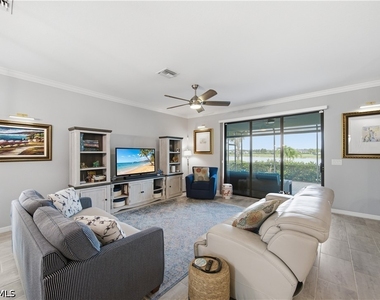 19584 Utopia Lane - Photo Thumbnail 7