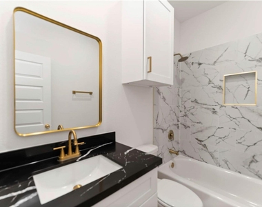 7809 Queen Street - Photo Thumbnail 18