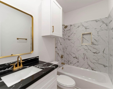 7809 Queen Street - Photo Thumbnail 19