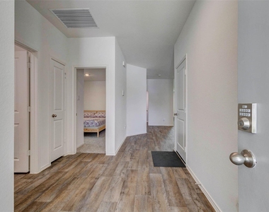 31426 Yatesbury Lane - Photo Thumbnail 2