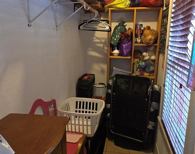 1427 Munger Street - Photo Thumbnail 12