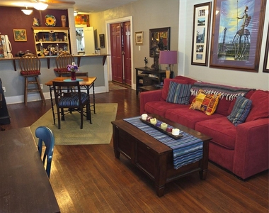 1427 Munger Street - Photo Thumbnail 4