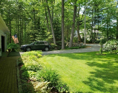 24 Chapel - Photo Thumbnail 2
