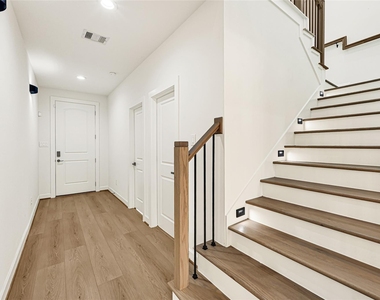 3613 Gano Street - Photo Thumbnail 13