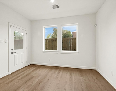 3613 Gano Street - Photo Thumbnail 9