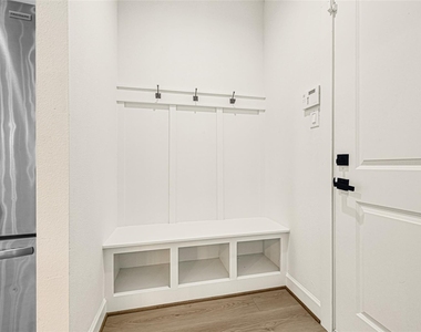 3613 Gano Street - Photo Thumbnail 10