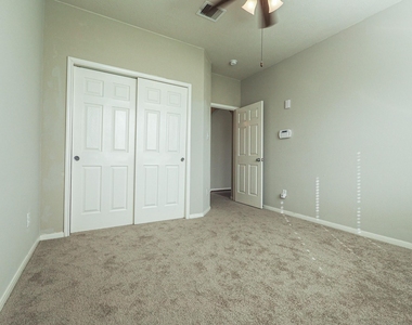 3638 Cottage Manor Lane - Photo Thumbnail 13