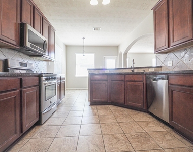 3638 Cottage Manor Lane - Photo Thumbnail 8