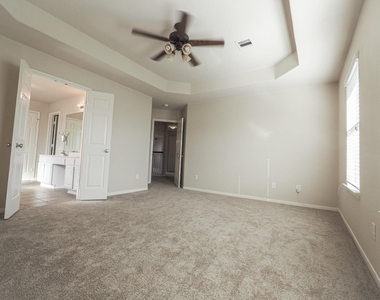 3638 Cottage Manor Lane - Photo Thumbnail 17