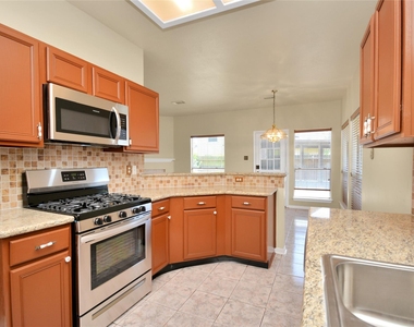 4123 Valedon Lane - Photo Thumbnail 15
