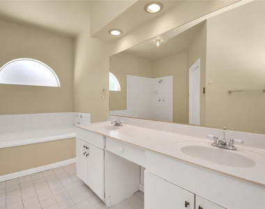 4123 Valedon Lane - Photo Thumbnail 25